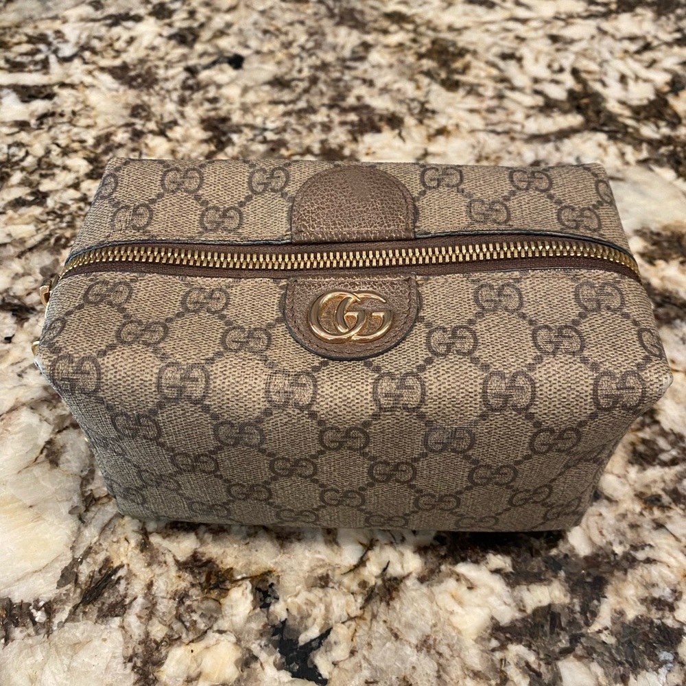 Gucci GG Supreme Cosmetic Bag